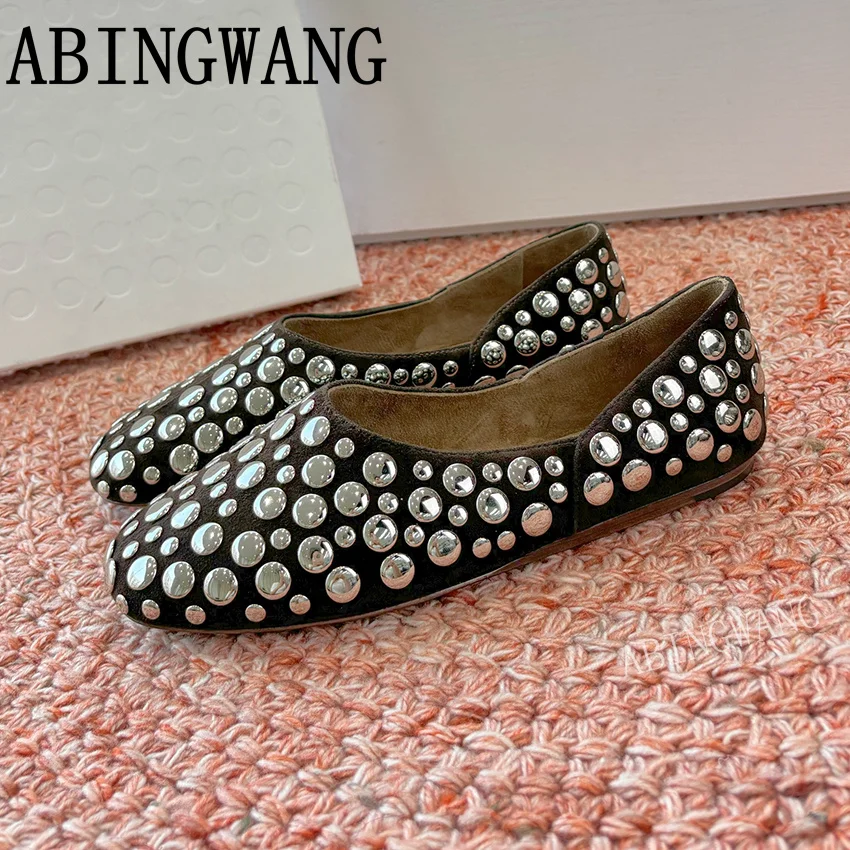 Leather Rivet Round Toe Women Flat Shoes 2026 Spring Thin Sole Slip On Comfort Flat Causal Shoes For Women Mujer
Leather Rivet Round Toe Women Flat Shoes 2026 Spring Thin Sole Slip On Comfort Flat Causal Shoes For Women Mujer