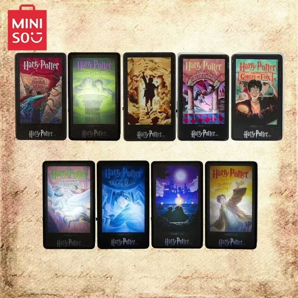 MINISO подлинная глухая коробка серии Гарри Поттер светящаяся наклейка на холодильник глухая коробка украшение периферийные устройства подарок
MINISO подлинная глухая коробка серии Гарри Поттер светящаяся наклейка на холодильник глухая коробка украшение периферийные устройства подарок