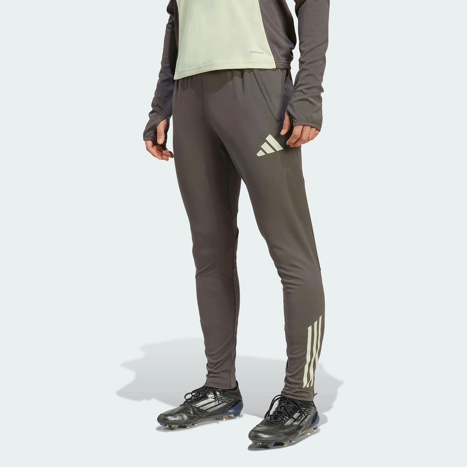 Adidas genuine Spring and Autumn Men's Soccer Retro Training Lightweight Trousers JP3983
Adidas genuine Spring and Autumn Men's Soccer Retro Training Lightweight Trousers JP3983