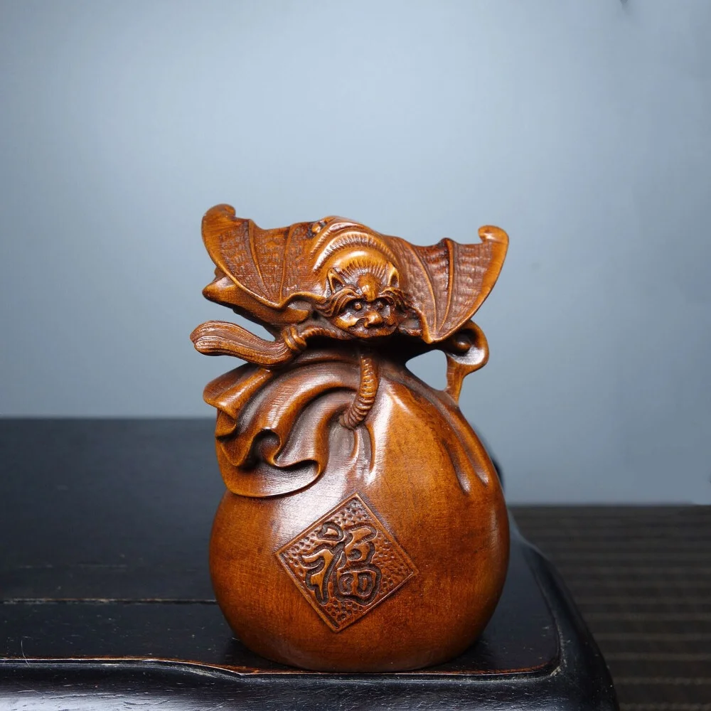 Chinese Boxwood Wood Carving Exquisite Bat Statue Nice Art Work Wooden Figurines
Chinese Boxwood Wood Carving Exquisite Bat Statue Nice Art Work Wooden Figurines