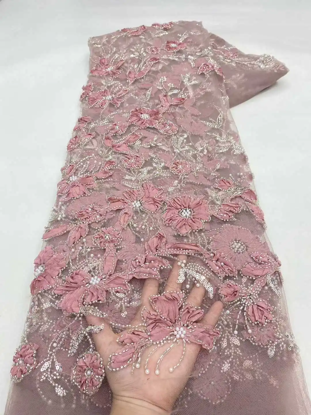 Африканская кружевная ткань для жениха с блестками и бисером, высокое качество, французская тюль, кружевная ткань, 2021, вышивка, нигерийская кружевная ткань
Африканская кружевная ткань для жениха с блестками и бисером, высокое качество, французская тюль, кружевная ткань, 2021, вышивка, нигерийская кружевная ткань