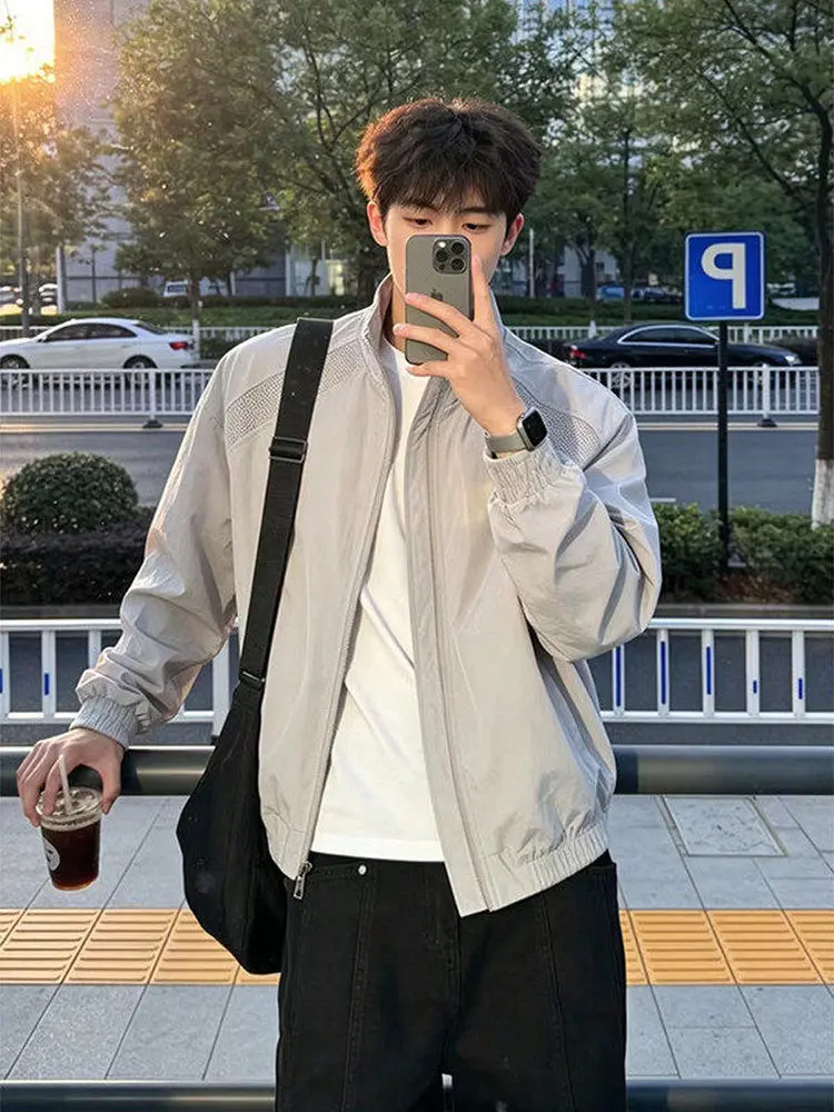 Grey Mesh Ice Silk Men's Lightweight Outdoor Sports Jacket Quick Dry Cool Feeling Breathable Sun Protection Outerwear
Grey Mesh Ice Silk Men's Lightweight Outdoor Sports Jacket Quick Dry Cool Feeling Breathable Sun Protection Outerwear