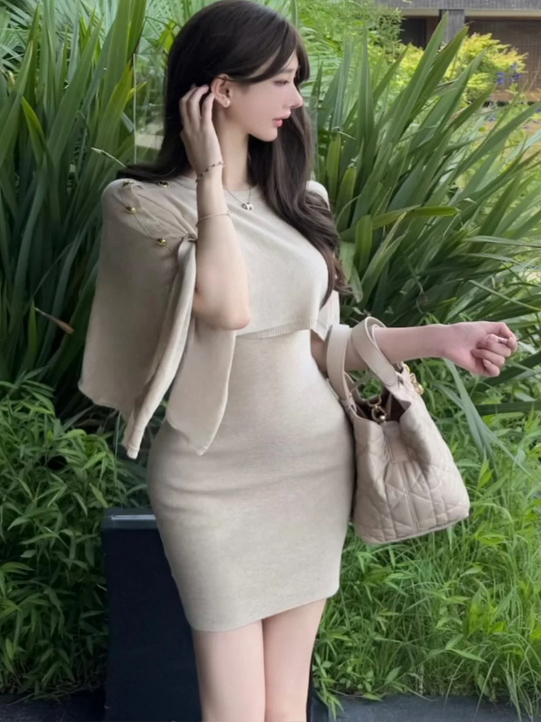 Asymmetrical Cloak Shoulder Pad Knitted Dress Set Slim Fit Casual Wear High Waist round Neckline Breathable Medium ...
Asymmetrical Cloak Shoulder Pad Knitted Dress Set Slim Fit Casual Wear High Waist round Neckline Breathable Medium ...
