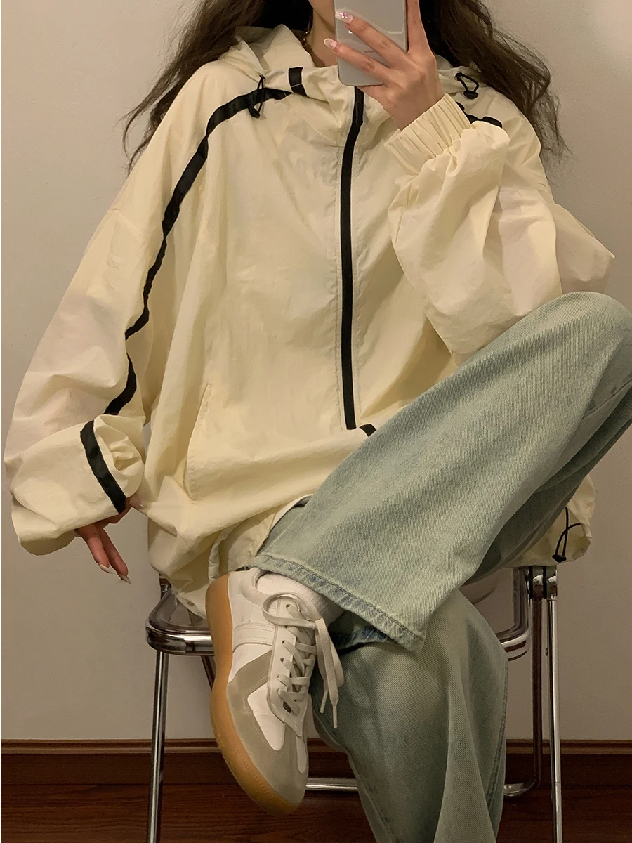 Летняя уличная одежда с защитой от УФ-излучения, функциональная, легкая, дышащая, с капюшоном, для мужчин и женщин, молодежная, стильная...
Летняя уличная одежда с защитой от УФ-излучения, функциональная, легкая, дышащая, с капюшоном, для мужчин и женщин, молодежная, стильная...