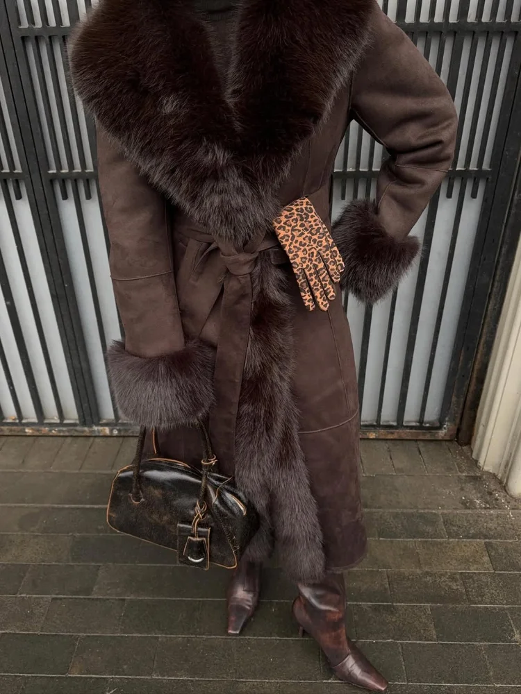 Women Casual Faux Fur Patchwork Overcoat Chic Lace Up Full Sleeve Lapel V-neck Long Coat 2026 Lady Winter Commute Street Outwear
Women Casual Faux Fur Patchwork Overcoat Chic Lace Up Full Sleeve Lapel V-neck Long Coat 2026 Lady Winter Commute Street Outwear