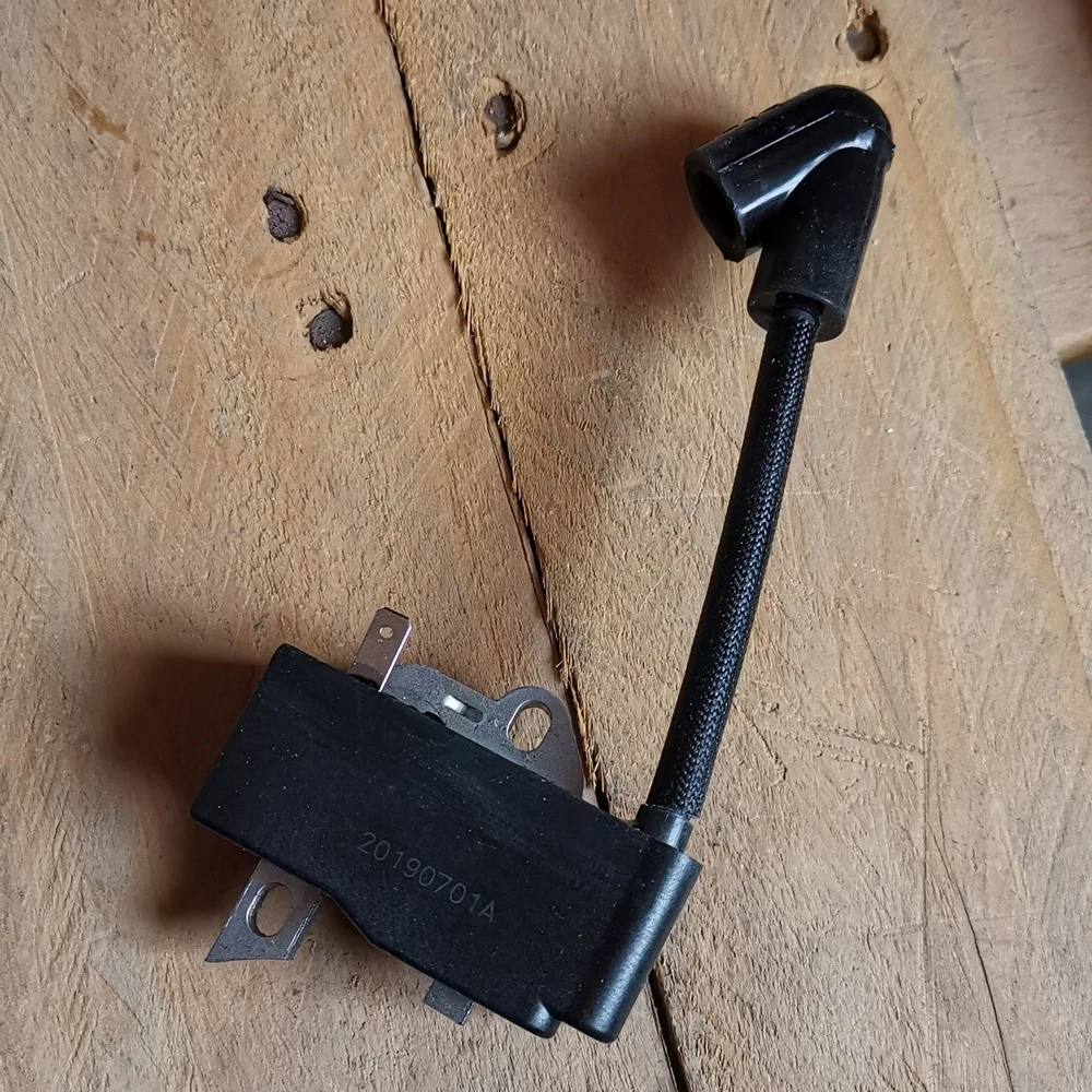 Катушка зажигания Ryobi Homelite 300953003 300953001 984883001 984882001 Ryobi RY74003D Homelite UT-10514, UT-10518, UT-10517, UT-10520
Катушка зажигания Ryobi Homelite 300953003 300953001 984883001 984882001 Ryobi RY74003D Homelite UT-10514, UT-10518, UT-10517, UT-10520