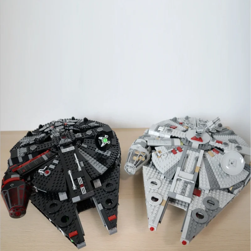 Stock 1579 Pcs Pieces Space Millennium War Blackened Millennium Falcon Set Alien Mini Character Model Building Blocks Kids Gifts
Stock 1579 Pcs Pieces Space Millennium War Blackened Millennium Falcon Set Alien Mini Character Model Building Blocks Kids Gifts