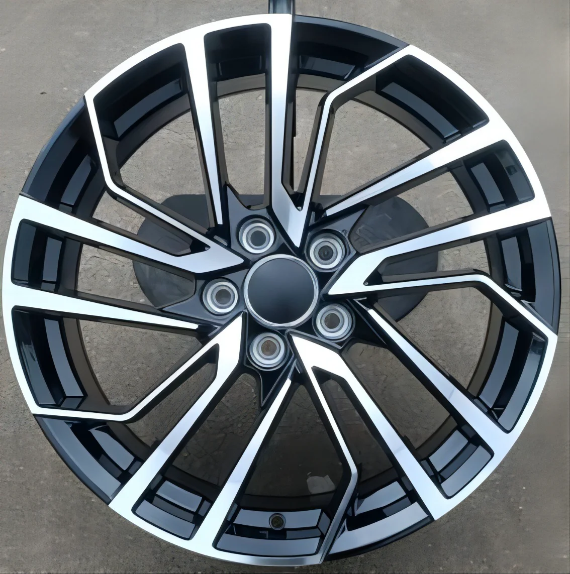 Новинка 18 19 20 дюймов 5x112 автомобильные диски из сплава для Audi ALLroad A4 A6 A7 A8 Q3 Q5 R8 S6 S7 S8
Новинка 18 19 20 дюймов 5x112 автомобильные диски из сплава для Audi ALLroad A4 A6 A7 A8 Q3 Q5 R8 S6 S7 S8