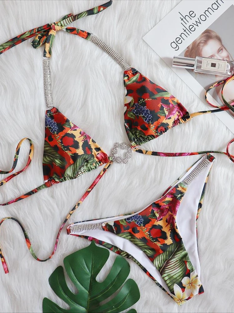 Bikini Set Women Sexy Luxury Rhinestones Print Hollow Out Bandage Thong Swimsuit Brazilian Beach Bathing Suit Swimwear 2025 New
Bikini Set Women Sexy Luxury Rhinestones Print Hollow Out Bandage Thong Swimsuit Brazilian Beach Bathing Suit Swimwear 2025 New