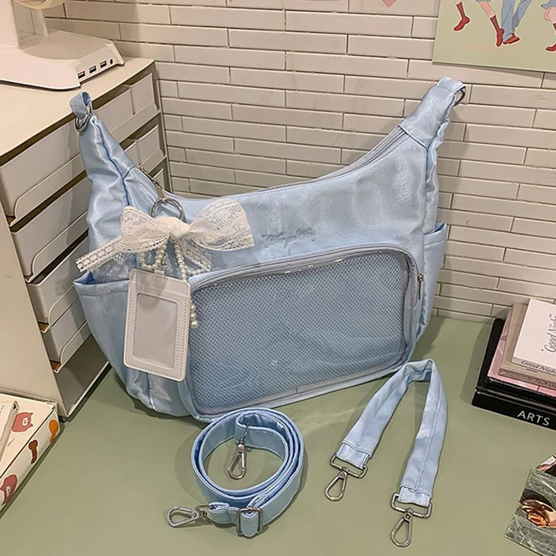 Эстетические женские сумки Richme Ita, 2021, дизайнерская атласная сумка через плечо с значком аниме «сделай сам», элегантная сумка через плечо с бантом и бисером, Bolso Mujer 
Эстетические женские сумки Richme Ita, 2021, дизайнерская атласная сумка через плечо с значком аниме «сделай сам», элегантная сумка через плечо с бантом и бисером, Bolso Mujer