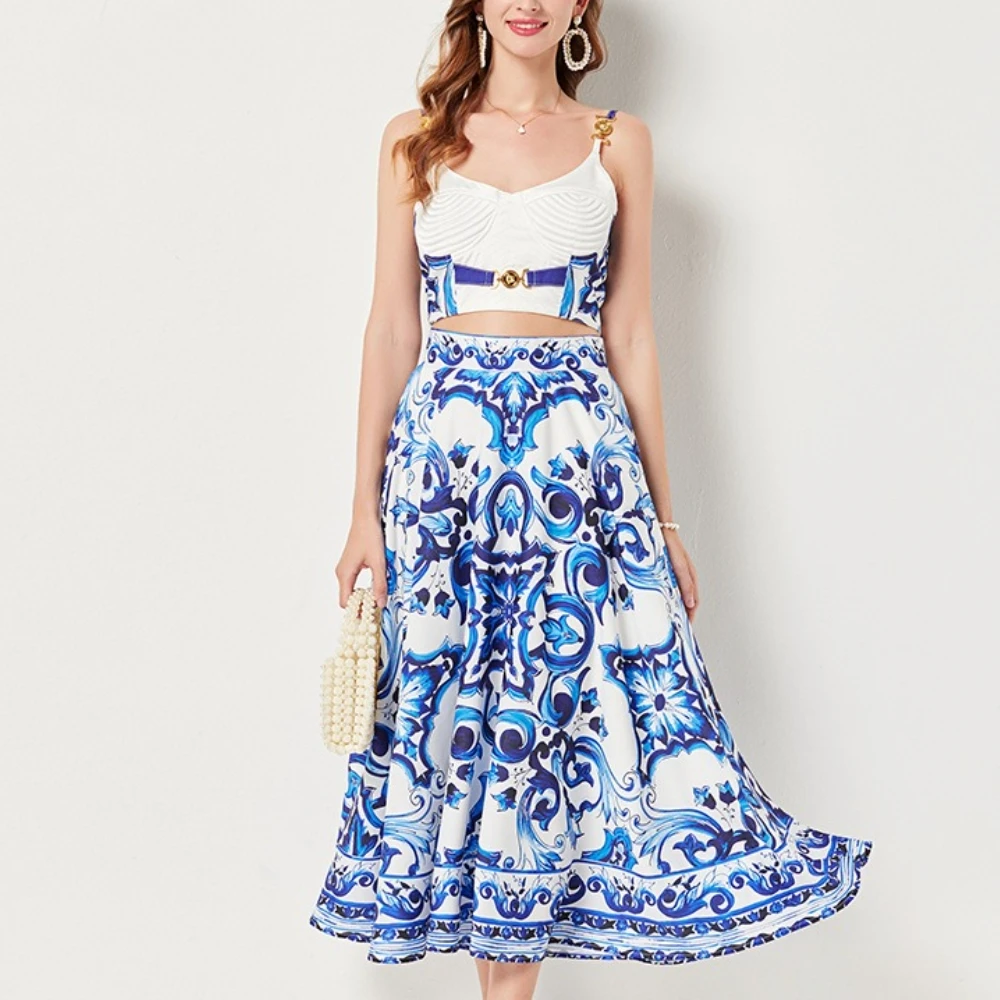 Blue Print Two Piece Set for Women Square Collar Sleeveless Spliced Metal Buckle Top High Waist Long Skirt Sexy Suits Female
Blue Print Two Piece Set for Women Square Collar Sleeveless Spliced Metal Buckle Top High Waist Long Skirt Sexy Suits Female