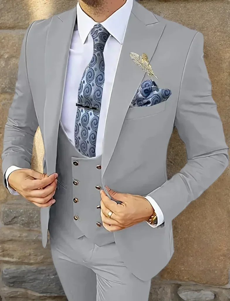 Men's Classic 3 Piece Tuxedo Slim Fit Peak Lapel Blazer Vest And Pants Set for Wedding Prom Business Ceremony Elegant
Men's Classic 3 Piece Tuxedo Slim Fit Peak Lapel Blazer Vest And Pants Set for Wedding Prom Business Ceremony Elegant