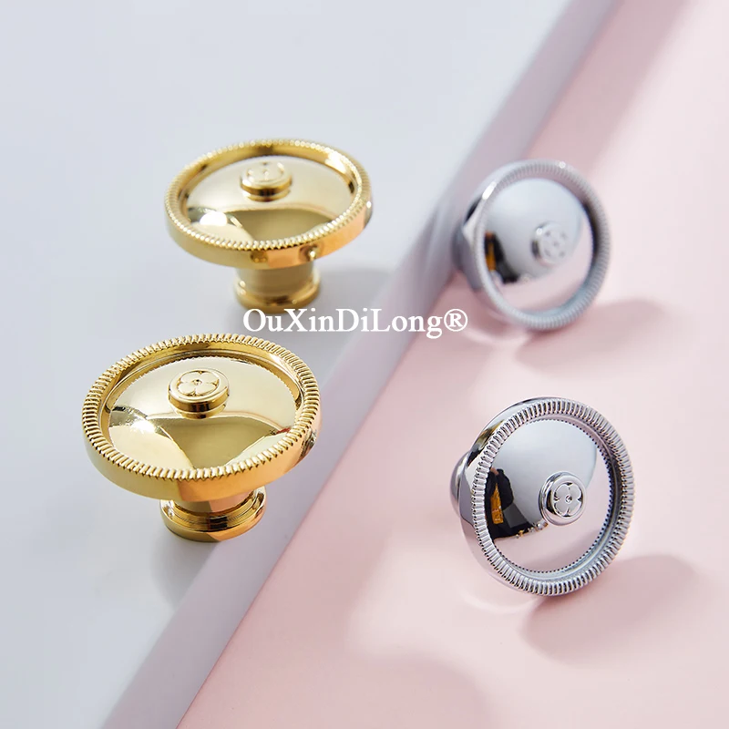 Luxury 4PCS Solid Pure Brass Round Furniture Handles Drawer Pulls Cupboard Wardrobe Kitchen Shoe TV Wine Cabinet Pulls Knobs
Luxury 4PCS Solid Pure Brass Round Furniture Handles Drawer Pulls Cupboard Wardrobe Kitchen Shoe TV Wine Cabinet Pulls Knobs