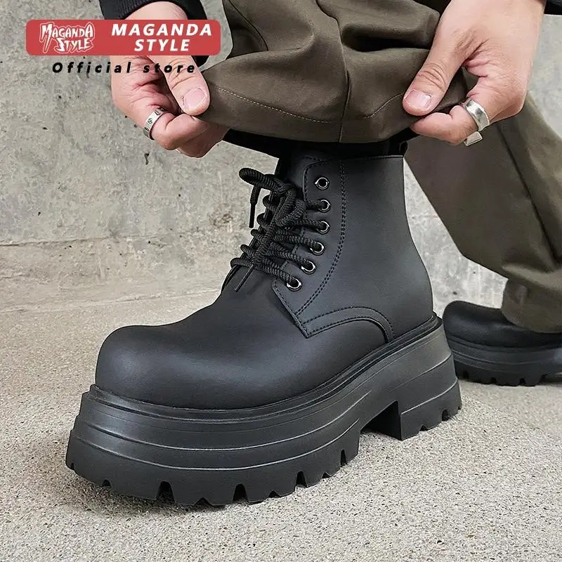 10CM invisible height increasing short leather boots men's high top lace up thick bottom workwear big head black leather shoes
10CM invisible height increasing short leather boots men's high top lace up thick bottom workwear big head black leather shoes