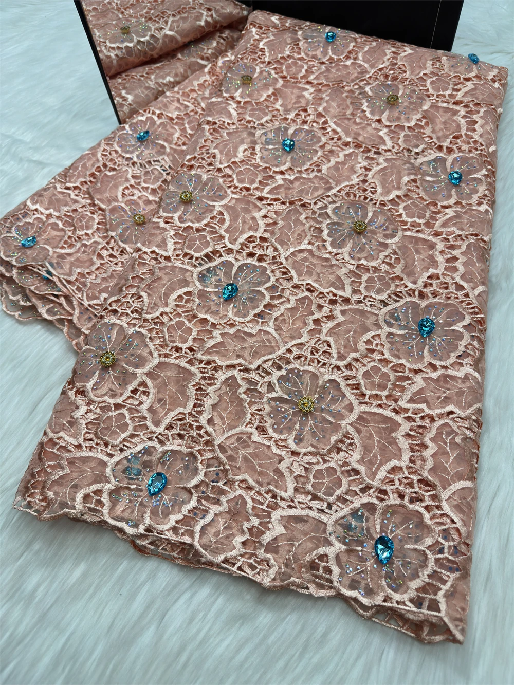 Luxury Navy Blue Nigerian Water Soluble Lace Fabric with Stone 2026 Hight Quality African Guipure Cord Lace Fabric For Wedding
Luxury Navy Blue Nigerian Water Soluble Lace Fabric with Stone 2026 Hight Quality African Guipure Cord Lace Fabric For Wedding