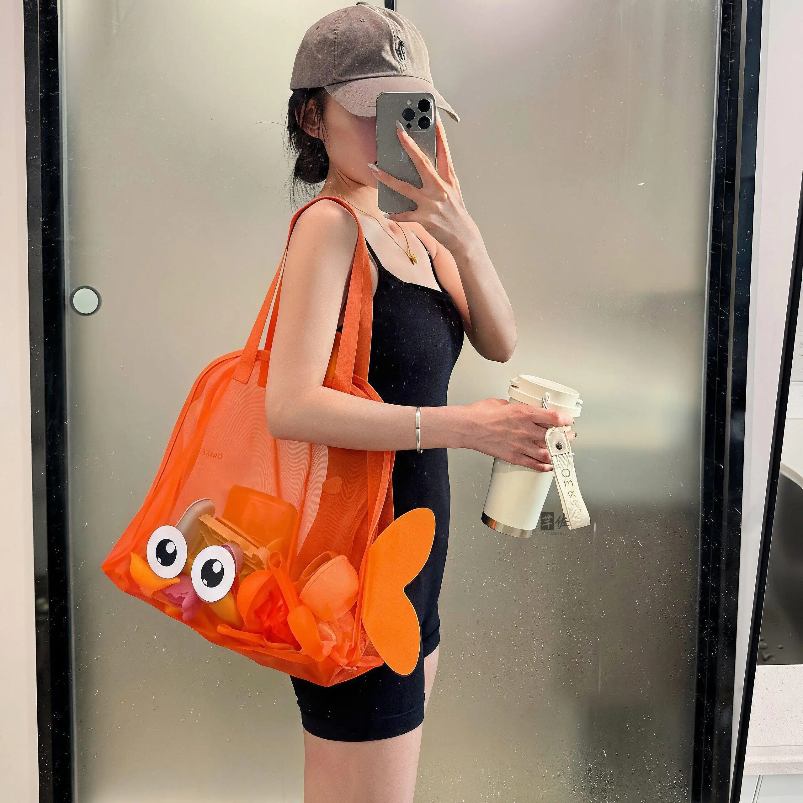 Swimming Bag Large Capacity Dry Wet Separation Mesh Bag Portable Storage Bag for Sports Fitness Eye Fish Beach Gathering
Swimming Bag Large Capacity Dry Wet Separation Mesh Bag Portable Storage Bag for Sports Fitness Eye Fish Beach Gathering