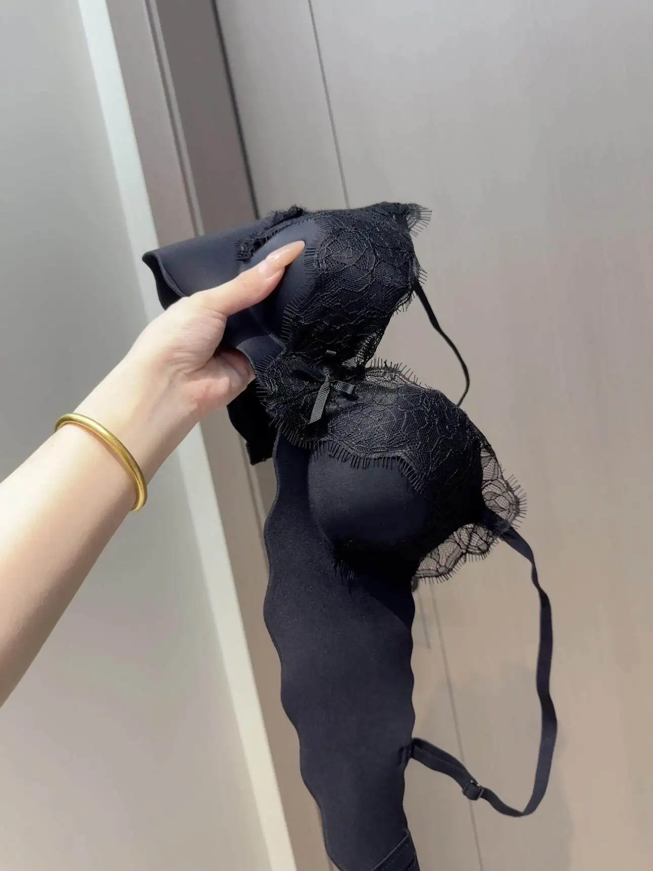 Wireless Lace Bra Women's Sexy Push up Bra Flat Chest Illusion Big Chest Illusion Underwear Nylon Strap Fixed Double Strap
Wireless Lace Bra Women's Sexy Push up Bra Flat Chest Illusion Big Chest Illusion Underwear Nylon Strap Fixed Double Strap