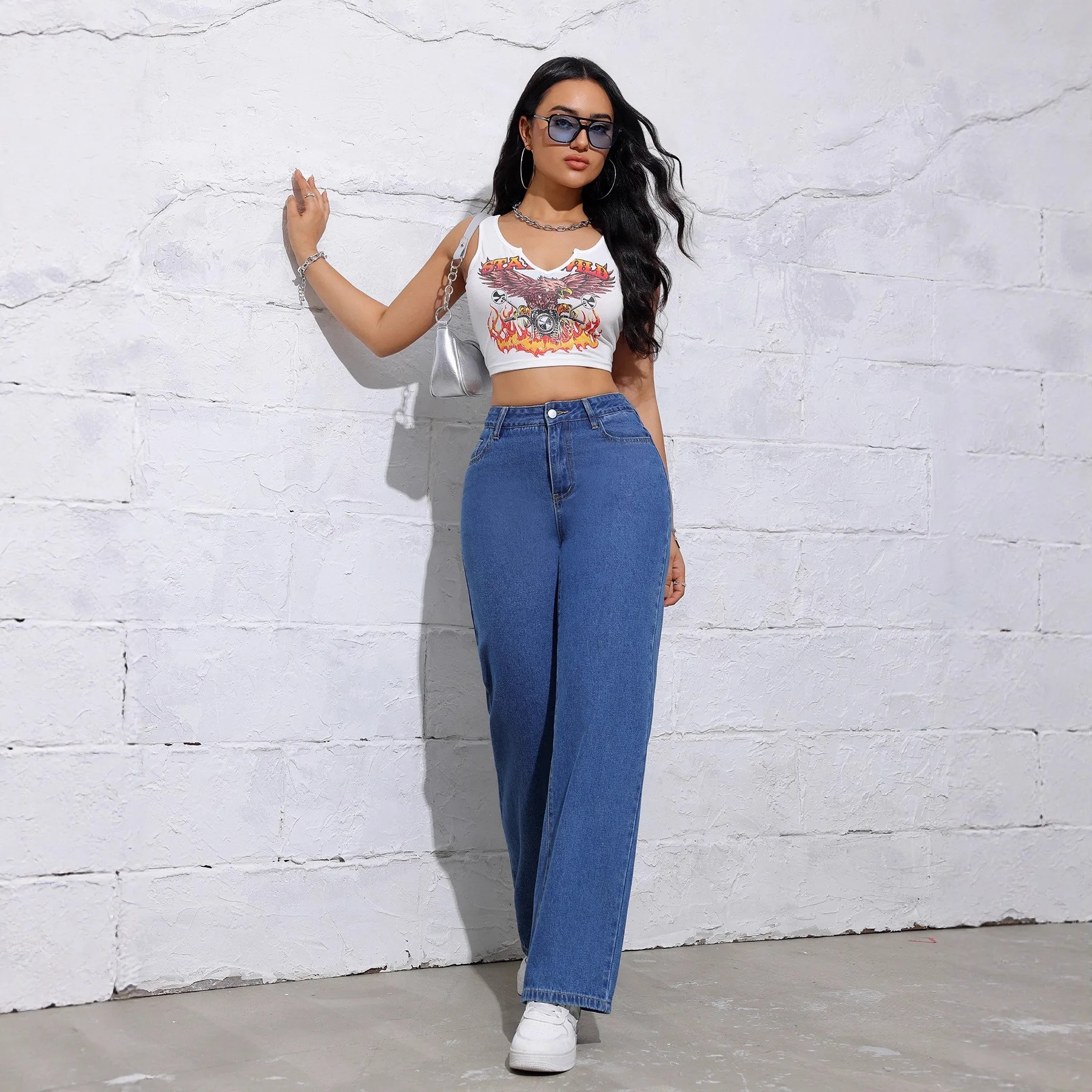 Синяя джинсовая европейская и американская мода, эластичные и универсальные широкие ноги, высокая талия, тонкая прямая длинная трубка
Синяя джинсовая европейская и американская мода, эластичные и универсальные широкие ноги, высокая талия, тонкая прямая длинная трубка