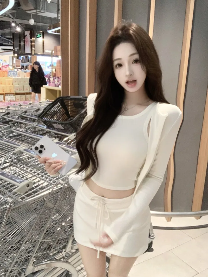 Casual Suit Women's Summer Long-sleeved Knitted Cardigan Camisole Vest Hip Wrap Skirt Three-piece Set Fashion Female Clothes
Casual Suit Women's Summer Long-sleeved Knitted Cardigan Camisole Vest Hip Wrap Skirt Three-piece Set Fashion Female Clothes