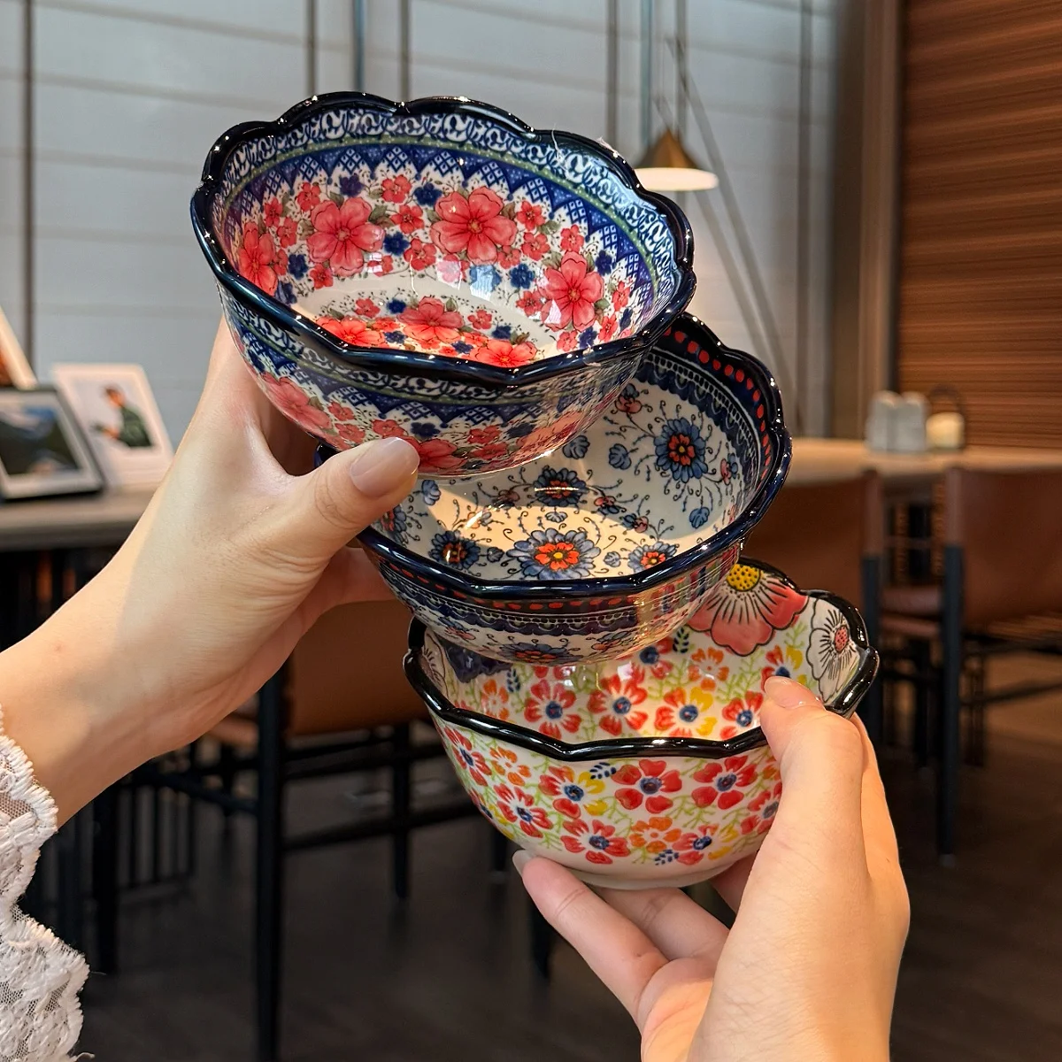 Расписанная вручную винтажная керамическая миска для риса, супа, пасты, столовая посуда для личного использования, с цветочным узором
Расписанная вручную винтажная керамическая миска для риса, супа, пасты, столовая посуда для личного использования, с цветочным узором