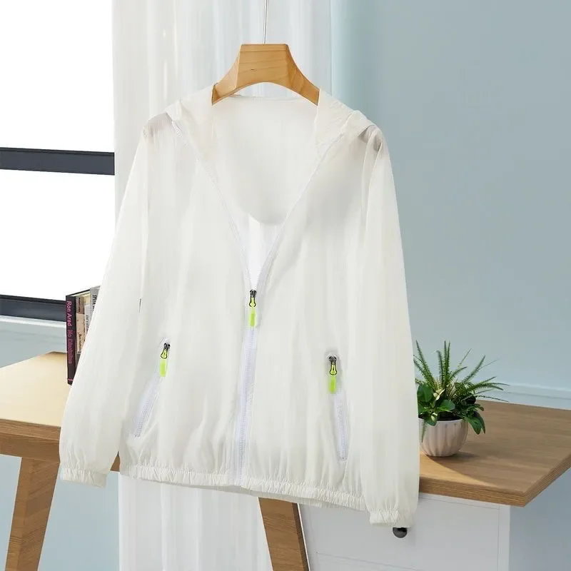 Women Summer Sunscreen Clothes Large Size Thin Breathable Sun Protection Coat Loose Hooded Zipper Jacket
Women Summer Sunscreen Clothes Large Size Thin Breathable Sun Protection Coat Loose Hooded Zipper Jacket