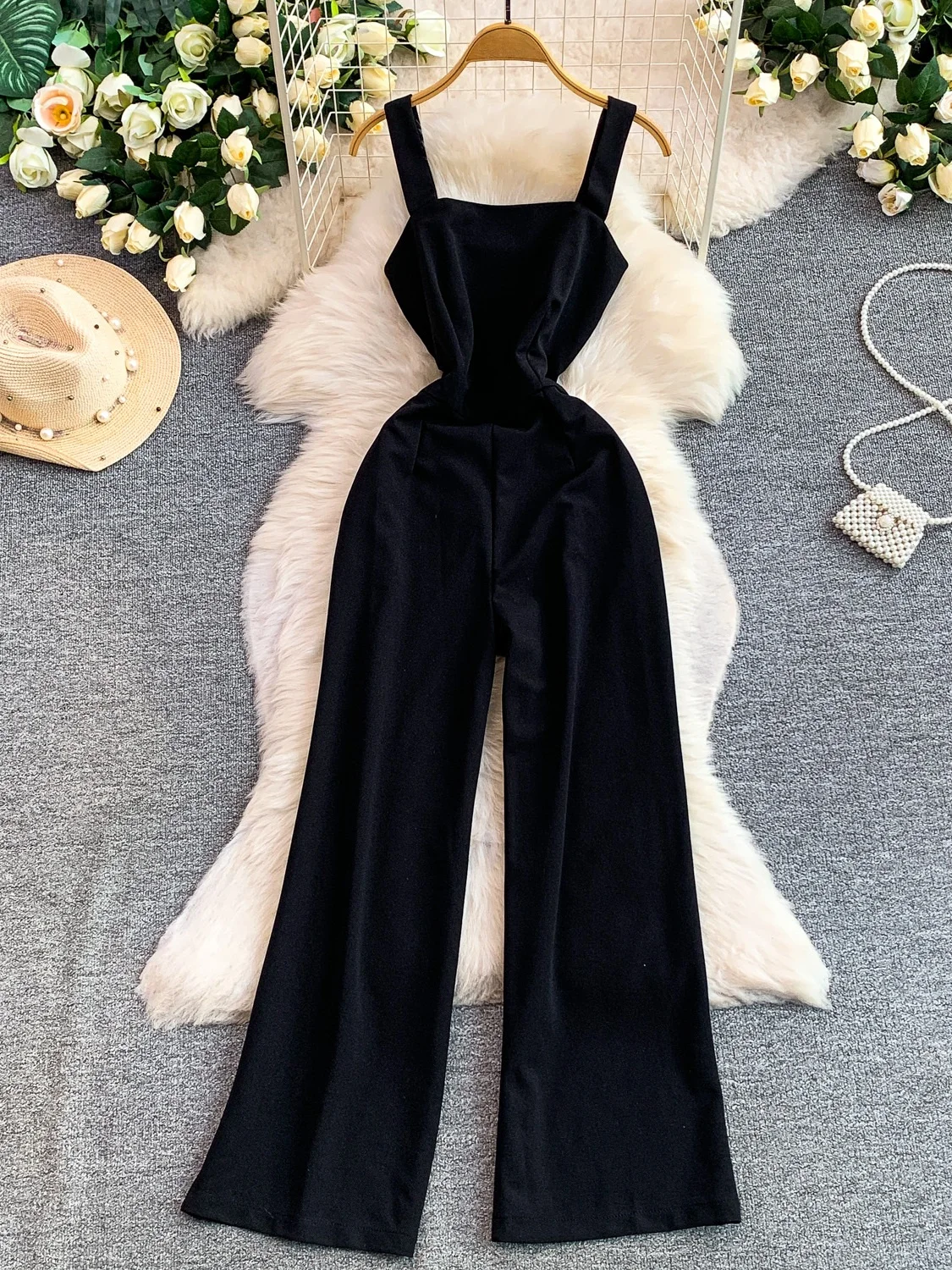 Black Sexy Backless Strap High Waist Wide Leg Pants Women's Summer High-End Sensual Lady Straight Cut One-Piece Suit
Black Sexy Backless Strap High Waist Wide Leg Pants Women's Summer High-End Sensual Lady Straight Cut One-Piece Suit