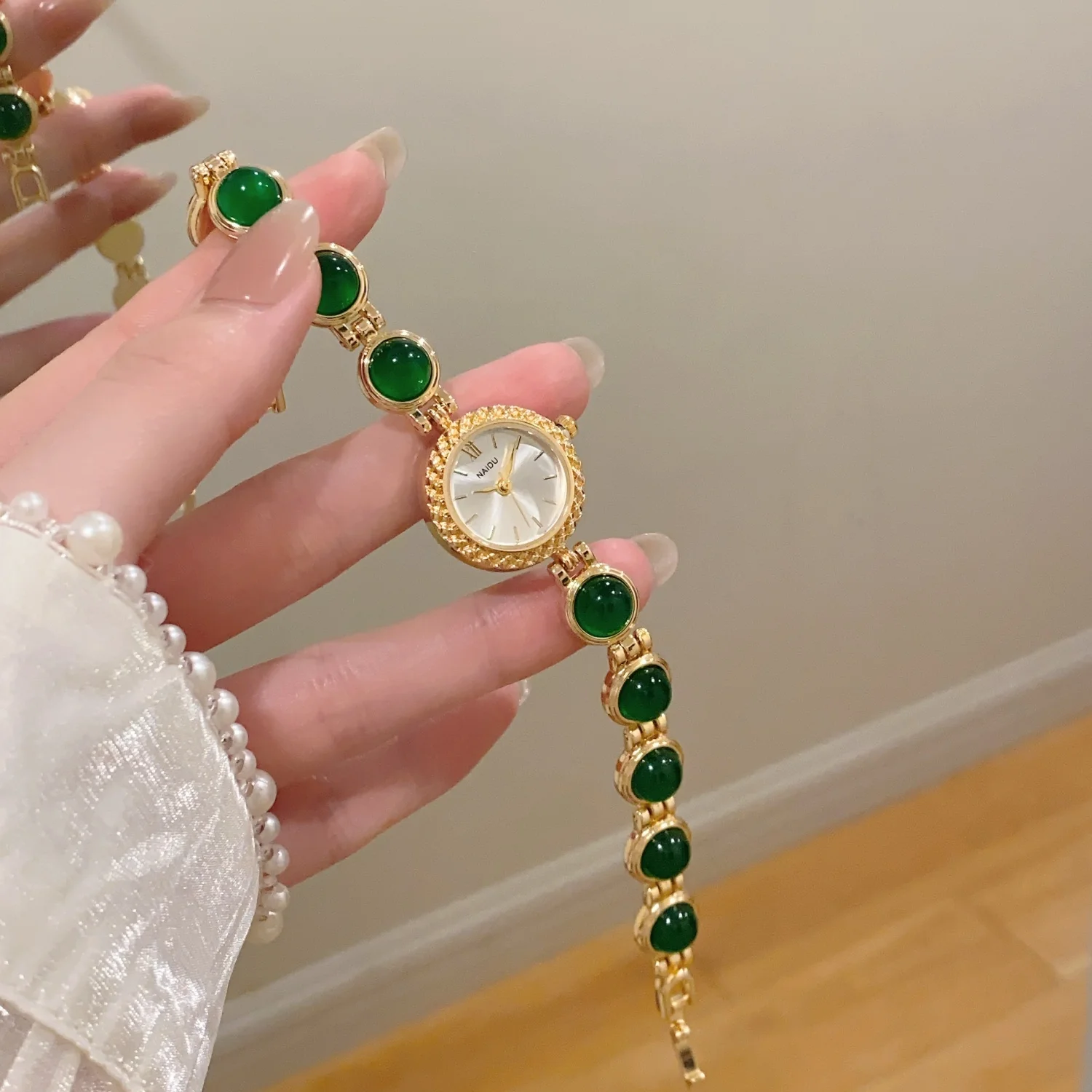 FashionableTransparent Opal Bracelet Watch New Arrival Gold Small Dial Ladies Watches Lady Fashion Dress Quartz Wristwatch
FashionableTransparent Opal Bracelet Watch New Arrival Gold Small Dial Ladies Watches Lady Fashion Dress Quartz Wristwatch