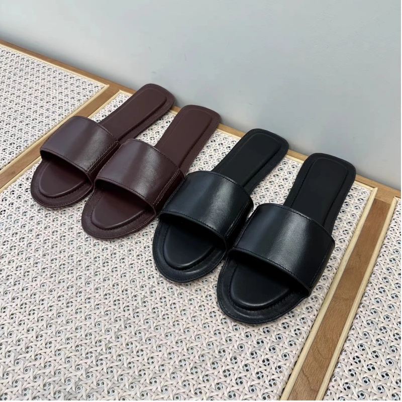 New open toe one-piece full leather flat bottomed minimalist casual beach slippers for outdoor wear
New open toe one-piece full leather flat bottomed minimalist casual beach slippers for outdoor wear