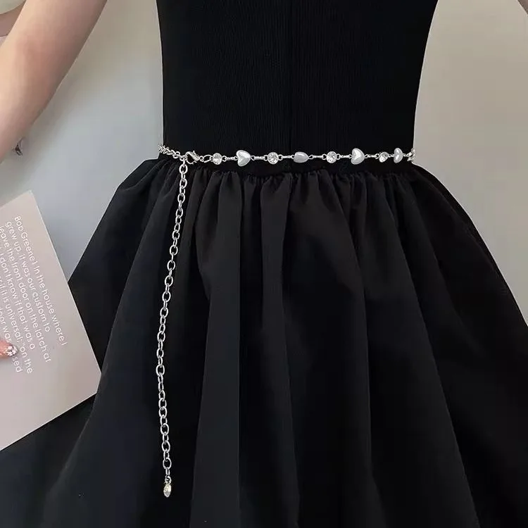 Belt Women's Summer New High-end Love Pearl Waist Chain Decoration Hundred Matching Jumpsuit Group Niche Rhinestone Belt
Belt Women's Summer New High-end Love Pearl Waist Chain Decoration Hundred Matching Jumpsuit Group Niche Rhinestone Belt