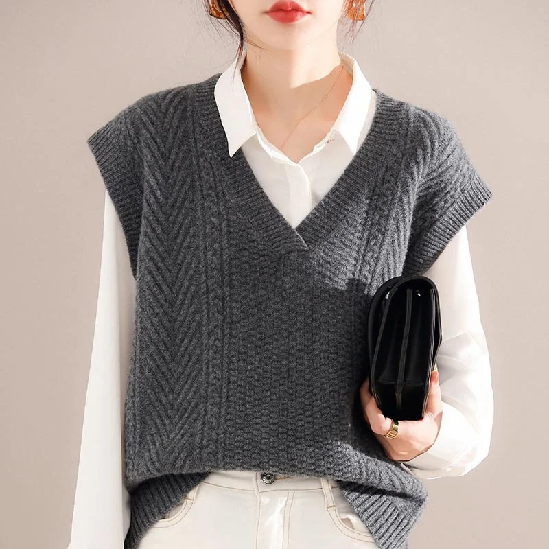 Fashion New 2025 Spring Autumn Women's Vest Knitted Sweater Vest Jacket V-Neck Pullover Sleeveless Loose Female Waistcoat Tops
Fashion New 2025 Spring Autumn Women's Vest Knitted Sweater Vest Jacket V-Neck Pullover Sleeveless Loose Female Waistcoat Tops