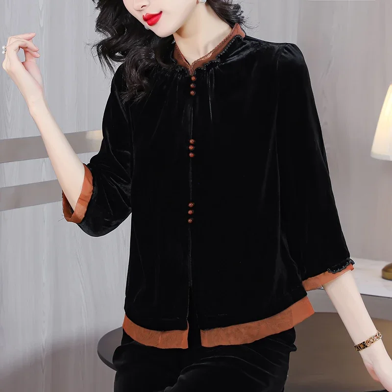 Autumn Winter Elegant Casual Top Shirts Formal Occasion Velvet Embroidery Floral Luxury Short Coat 2024 Women Vintage Prom
Autumn Winter Elegant Casual Top Shirts Formal Occasion Velvet Embroidery Floral Luxury Short Coat 2024 Women Vintage Prom