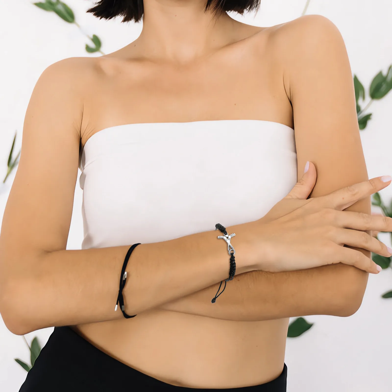 Wear-Resistant Hockey Bracelet Stylish Compact Sports Wristband for Teams Couples Modern Minimalist Look Perfect Holiday
Wear-Resistant Hockey Bracelet Stylish Compact Sports Wristband for Teams Couples Modern Minimalist Look Perfect Holiday