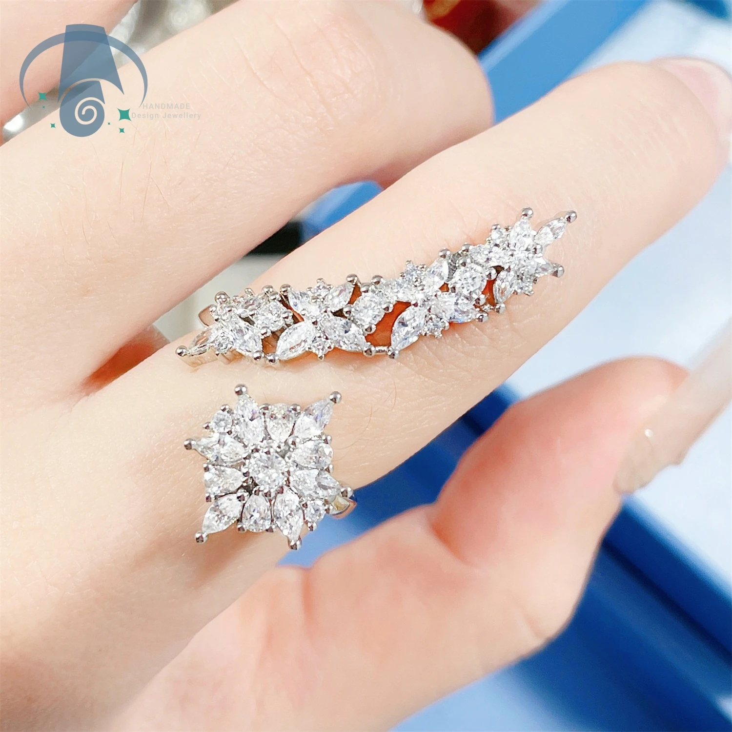 Flower Rhinestone Adjustable Open Ring for Women High End Elegant Versatile Daily Wedding Party Atmosphere Jewelry Romantic Gift
Flower Rhinestone Adjustable Open Ring for Women High End Elegant Versatile Daily Wedding Party Atmosphere Jewelry Romantic Gift