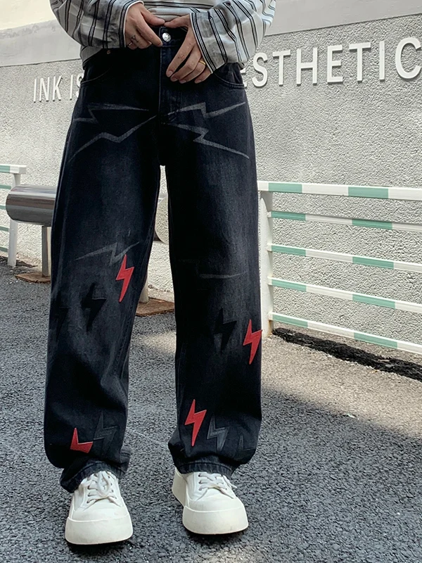 Limited Edition Snake Year Red Lightning Bull Loose Straight Leg Men's Jeans Faionable Casual High Waist Waed Denim
Limited Edition Snake Year Red Lightning Bull Loose Straight Leg Men's Jeans Faionable Casual High Waist Waed Denim