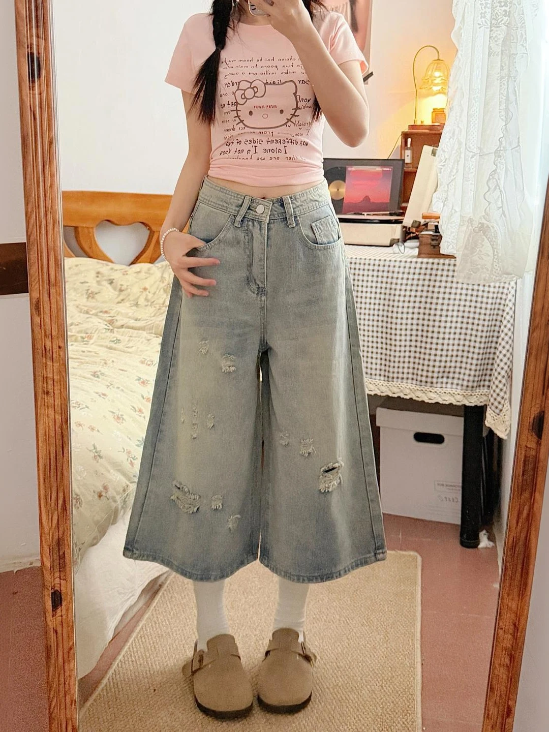 Summer New plus Size Vintage Blue Ripped Denim Wide Leg Pants Women's Loose Fit Cover up High Waist Commute Style Jeans
Summer New plus Size Vintage Blue Ripped Denim Wide Leg Pants Women's Loose Fit Cover up High Waist Commute Style Jeans