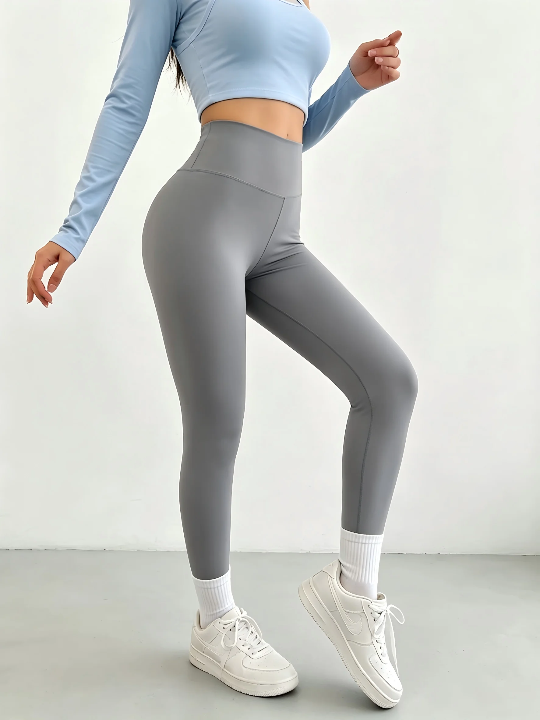 High-Rise Women's Yoga Leggings Buttery Soft Stretchy Casual Comfortable Breathable Sportswear for Daily Exercise
High-Rise Women's Yoga Leggings Buttery Soft Stretchy Casual Comfortable Breathable Sportswear for Daily Exercise