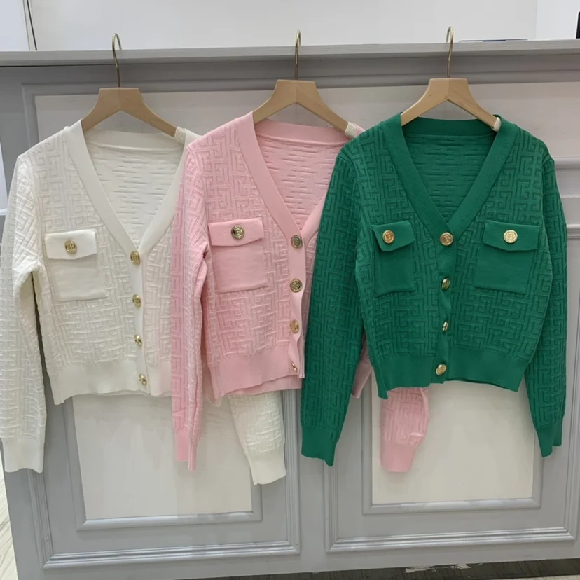 High Quality Women Fashion Vintage New V-Neck Metal Button Short Knit Cardigan Top
High Quality Women Fashion Vintage New V-Neck Metal Button Short Knit Cardigan Top