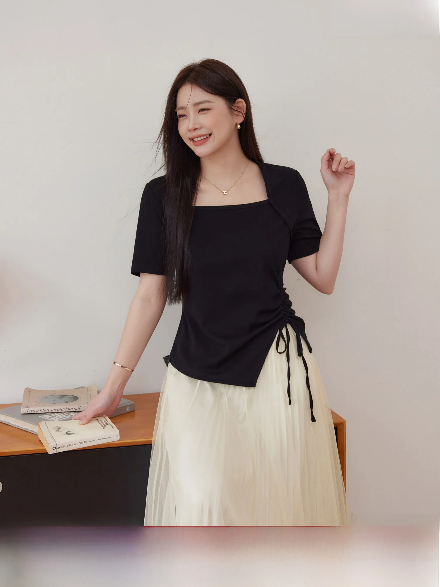 Blue Language plus Size Women's T-Shirt Drawstring Short Sleeve Belly Covering Black Summer New Style Commute Cotton Blend
Blue Language plus Size Women's T-Shirt Drawstring Short Sleeve Belly Covering Black Summer New Style Commute Cotton Blend