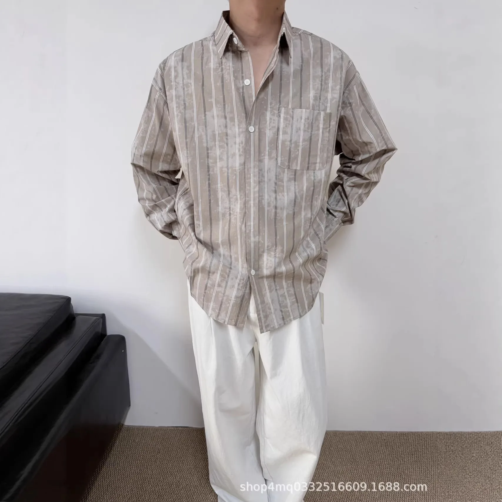 2026 Korean Spring Summer Men's Casual Simple Daily Trendy Loose Short Sleeve Turn-down Collar Striped Shirts Male Clothes Tops
2026 Korean Spring Summer Men's Casual Simple Daily Trendy Loose Short Sleeve Turn-down Collar Striped Shirts Male Clothes Tops