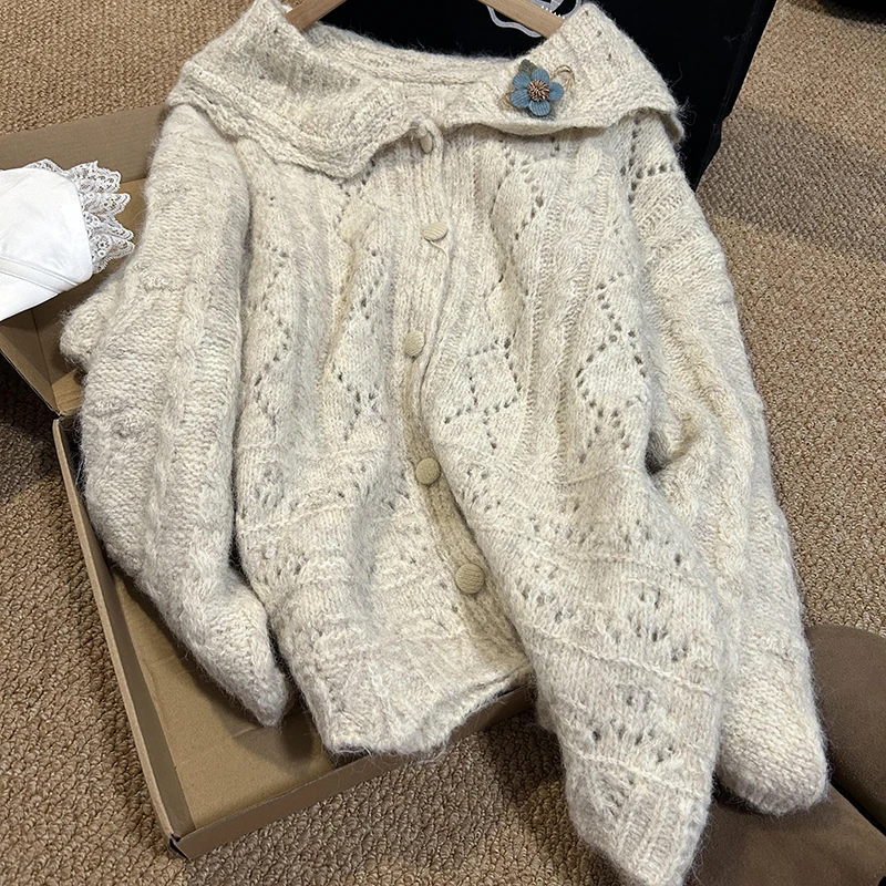 Fashion Casual Sweater For Women Versatile Oversized Top For Autumn And Winter Chic Designed Hollowed Out Pullover Knitwear
Fashion Casual Sweater For Women Versatile Oversized Top For Autumn And Winter Chic Designed Hollowed Out Pullover Knitwear