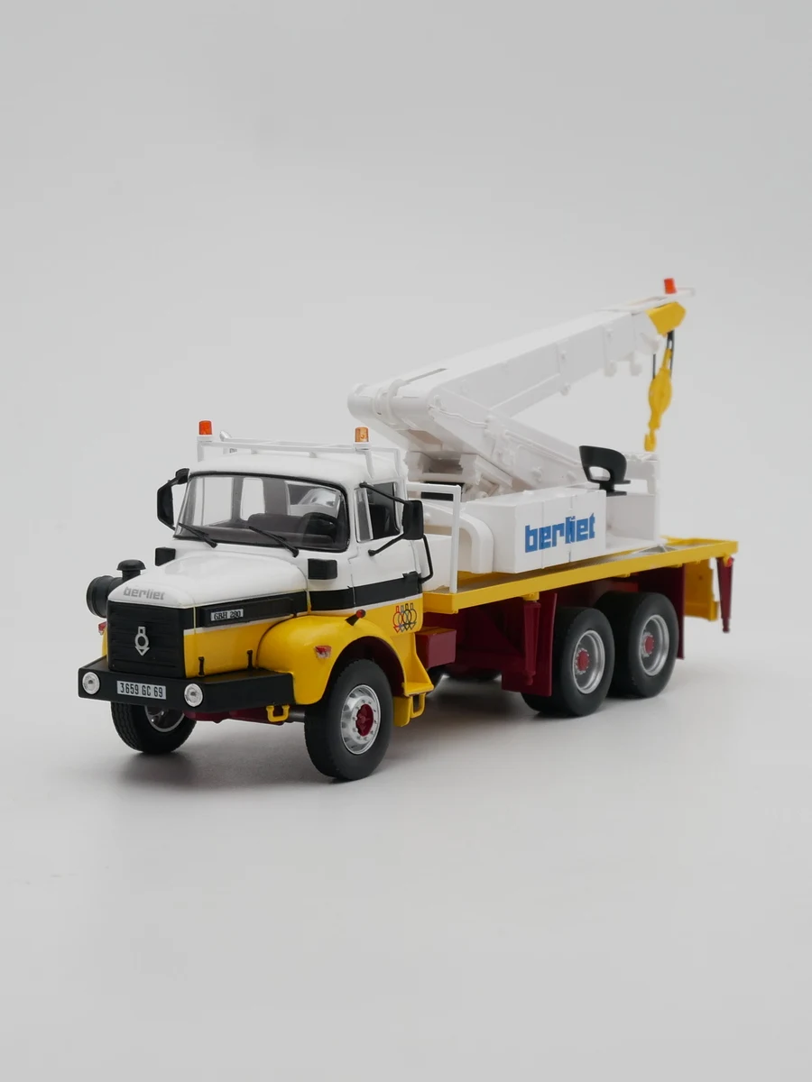 Diecast Ixo 1:43 Scale Berliet GBH 280 Alloy Car Model Collectible Toy Gift Souvenir Display Ornament
Diecast Ixo 1:43 Scale Berliet GBH 280 Alloy Car Model Collectible Toy Gift Souvenir Display Ornament