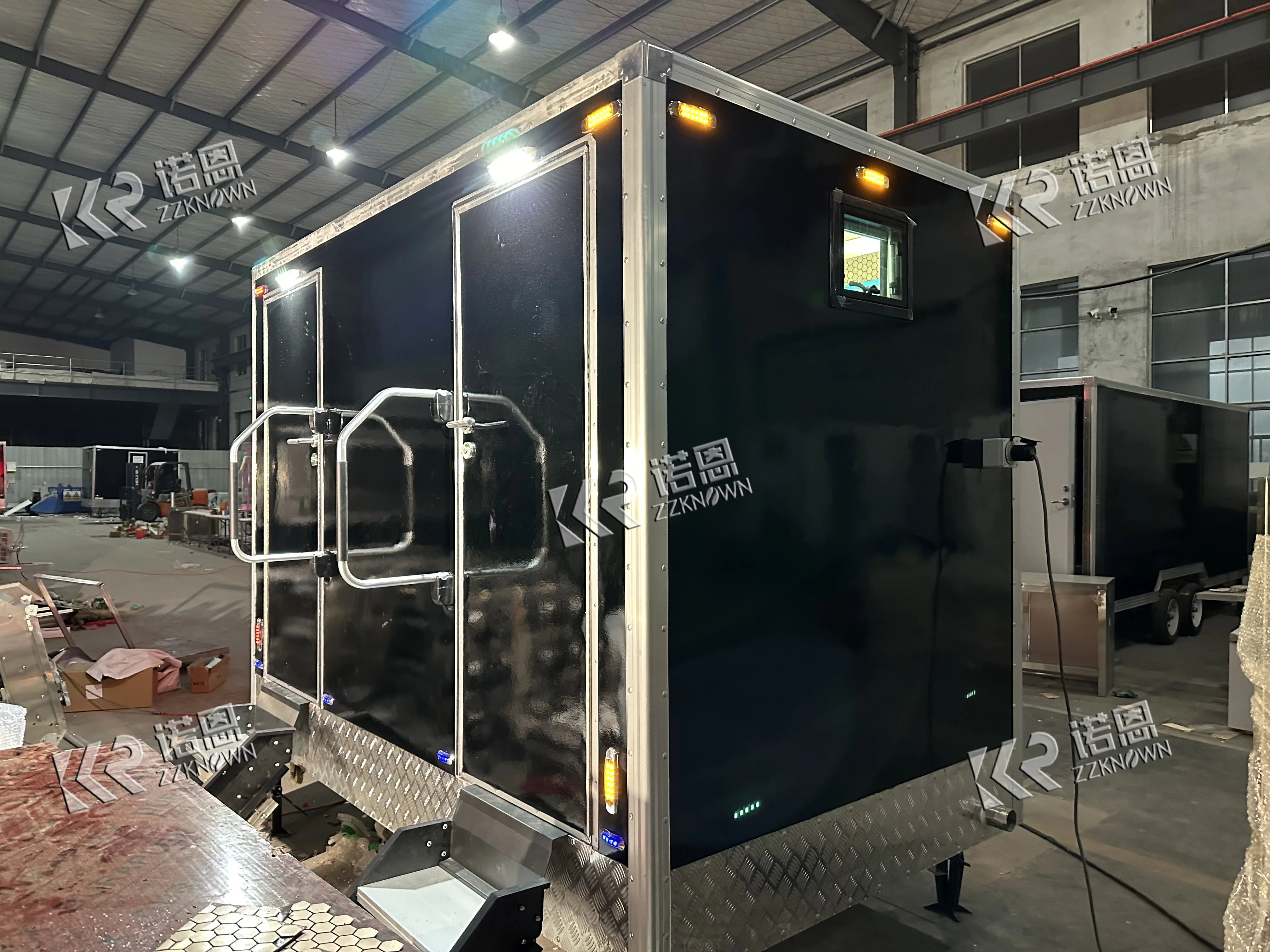 2 Station Portable Vip Toilet Trailer for Events Mobile Luxury Restroom Bathroom Trailer Outhouse Toilet Restroom Trailer
2 Station Portable Vip Toilet Trailer for Events Mobile Luxury Restroom Bathroom Trailer Outhouse Toilet Restroom Trailer