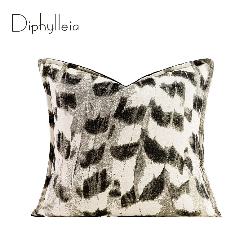 Diphylleia Luxury Artistic Monochrome Cushion Cover With Brushstroke Design Unique Pillowcase Expressive Element To Any Interior
Diphylleia Luxury Artistic Monochrome Cushion Cover With Brushstroke Design Unique Pillowcase Expressive Element To Any Interior