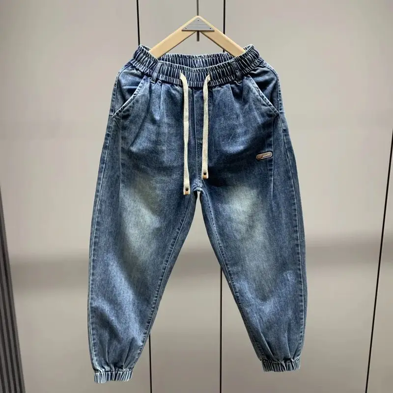 New Men's Elastic Waist Korean Vintage Washed Loose Harem Jeans Hip Hop Casual Spring Autumn Denim Kpop Cowboy Pants for Men
New Men's Elastic Waist Korean Vintage Washed Loose Harem Jeans Hip Hop Casual Spring Autumn Denim Kpop Cowboy Pants for Men