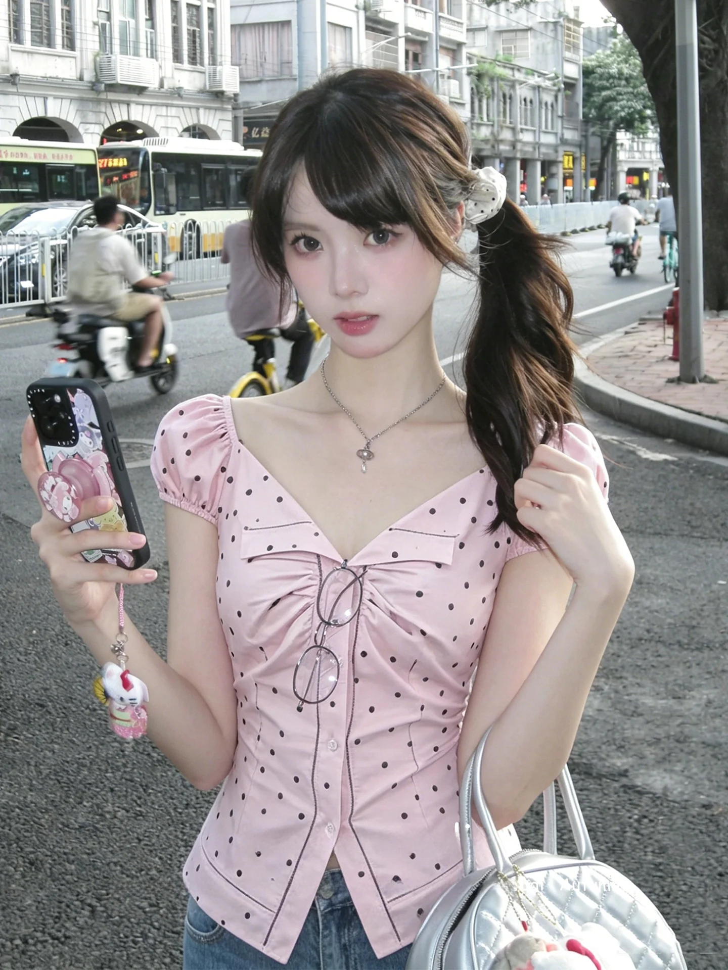 Pink Polka Dot Short Sleeve Slim Fit V-Neck Women's Shirt Korean Style Breathable Summer Top Fashionable Casual Blouse
Pink Polka Dot Short Sleeve Slim Fit V-Neck Women's Shirt Korean Style Breathable Summer Top Fashionable Casual Blouse