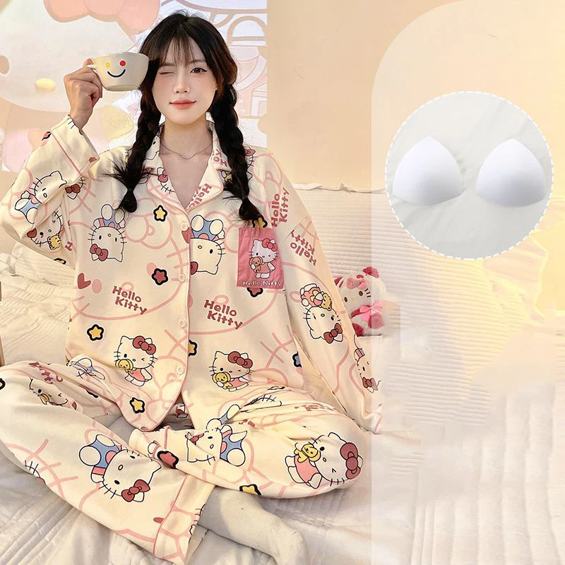 Горячий пижамный комплект Miniso с откидным воротником и подушкой на груди для девочек, весенне-осенний комплект Kawaii Hello Kitty Comic Go Out, модная одежда для отдыха
Горячий пижамный комплект Miniso с откидным воротником и подушкой на груди для девочек, весенне-осенний комплект Kawaii Hello Kitty Comic Go Out, модная одежда для отдыха