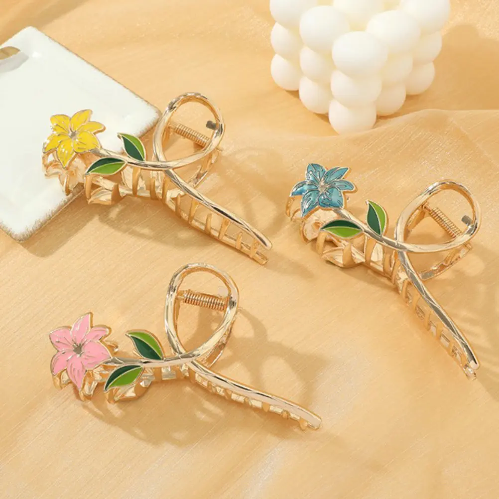 2Pcs Lily Flower Hair Claw Clip Vintage Design Metal Jaw Clip for Daily Use Special Occasions Hair Styling Tool Women
2Pcs Lily Flower Hair Claw Clip Vintage Design Metal Jaw Clip for Daily Use Special Occasions Hair Styling Tool Women