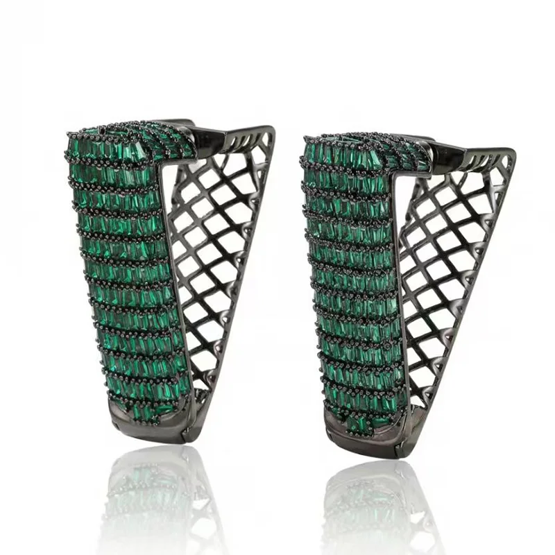 Роскошные черные позолоченные геометрические серьги на танкетке с ажурной сеткой, зеленый багет, ювелирные изделия с кубическим цирконием для вечеринок
Роскошные черные позолоченные геометрические серьги на танкетке с ажурной сеткой, зеленый багет, ювелирные изделия с кубическим цирконием для вечеринок