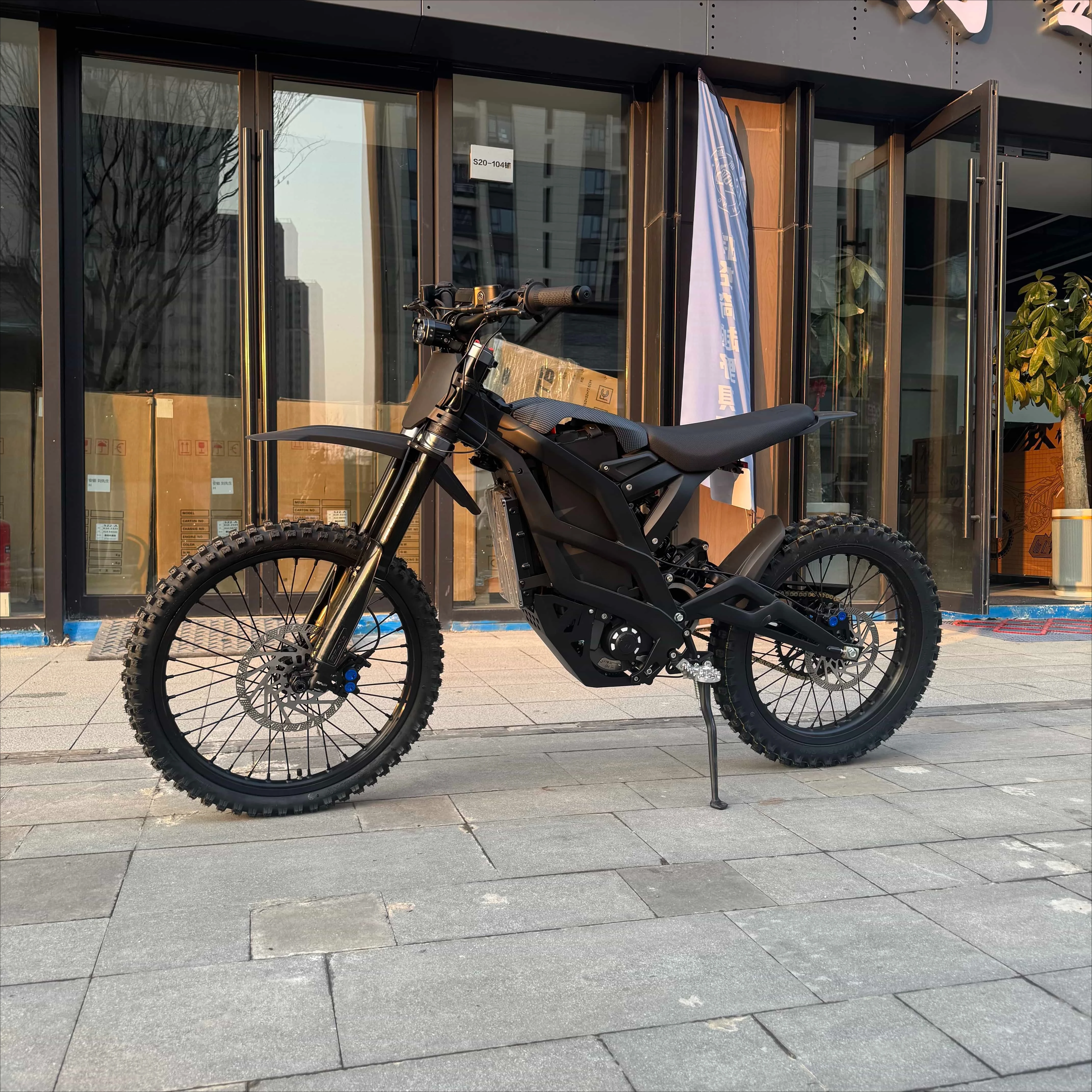 yzhgbElectric off-road bicycle 72V 14000W high-speed high-power motor off-road motorcycle, electric motorcycle
yzhgbElectric off-road bicycle 72V 14000W high-speed high-power motor off-road motorcycle, electric motorcycle