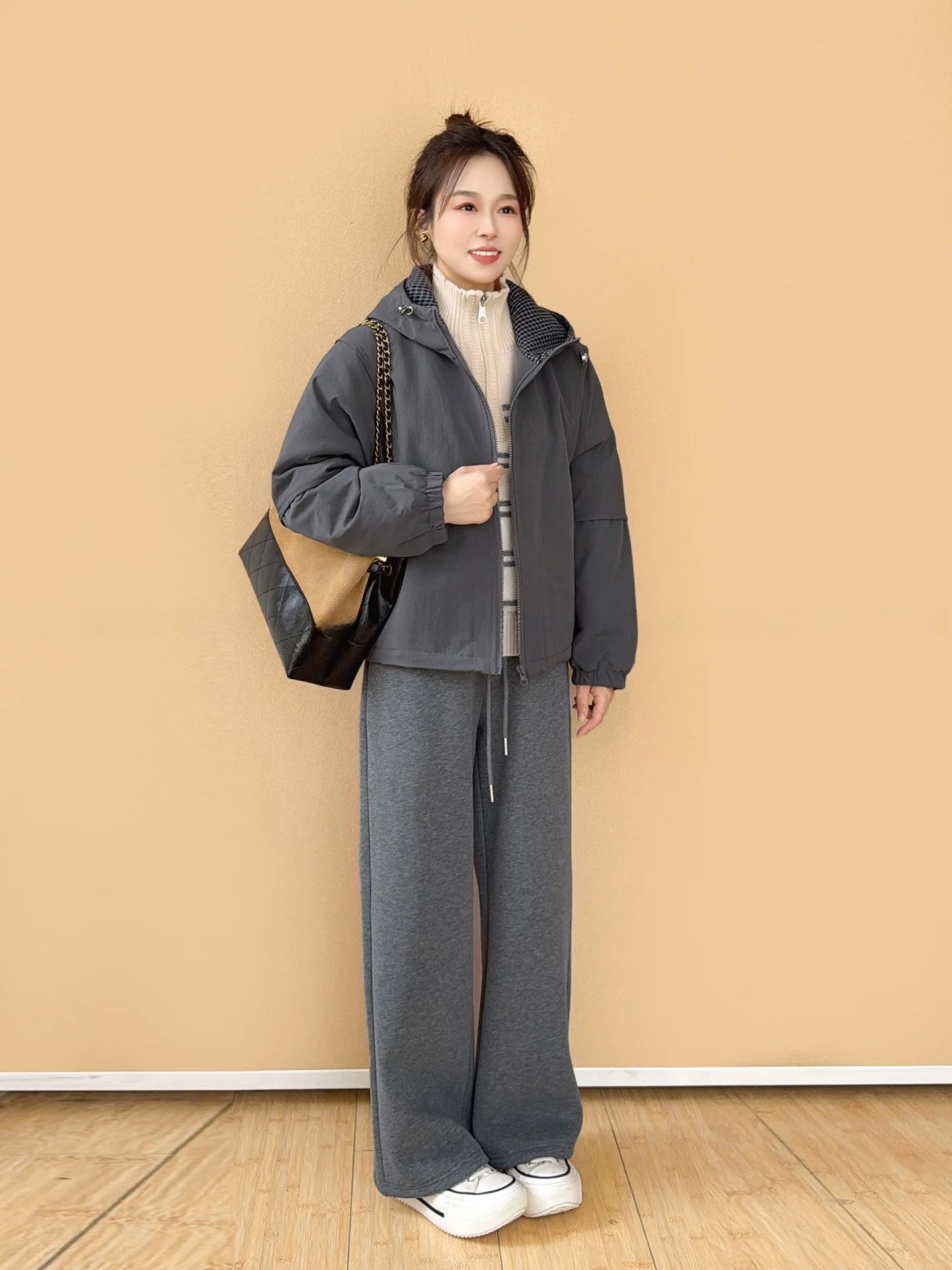 Женская теплая модная хлопковая куртка с капюшоном Thiened, осень-зима 2022, новинка маленького размера, прямой крой
Женская теплая модная хлопковая куртка с капюшоном Thiened, осень-зима 2022, новинка маленького размера, прямой крой